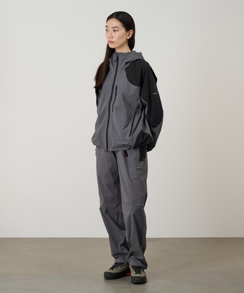Gramicci（グラミチ） uvカット ナイロンジャケット DWR HOODED FIELD