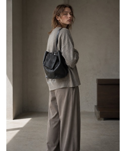 ONE.（ワンドット） ハンドバッグ 「ONE./ワンドット」Drawstring