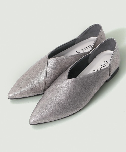 ca va ca va 黒 ポインテッドトゥパンプス　ローヒール　新品　お仕事 ca va ca va 黒 ポインテッドトゥパンプス ローヒール 新品 お