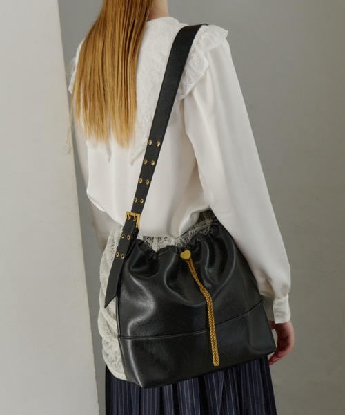 ショルダーバッグ バッグ heart charm shoulder bag / ハート金具 ショルダーバッグ バッグ heart charm shoulder bag / ハート金具