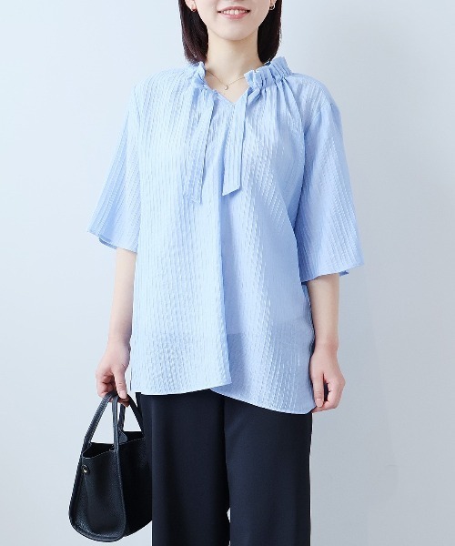 【fleur】【Ｌ〜５Ｌ】ドビーストライプフリルカラーブラウス fleur by mint breeze ブラウス シャツ 「L〜5L 大きいサイズ