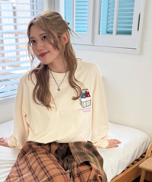 DOUBLE NAME tシャツ Gyunyu bottle lid BACKモチーフロンTEE
