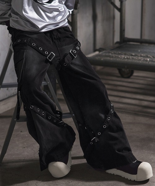 ERAR ジーンズ 「ERAR」ヴィンテージライクスプレー加工ベルトデザイン