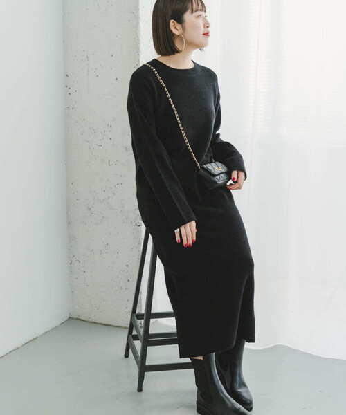 ブラック✩アーバンリサーチ  ニットワンピース ITEMS URBANRESEARCH（アイテムズ アーバンリサーチ） ニット
