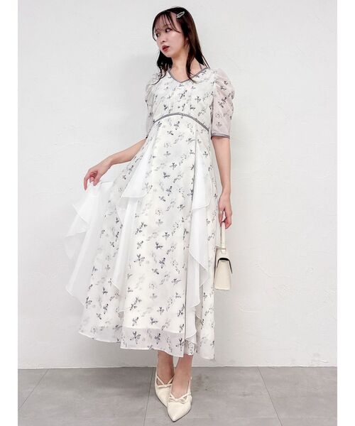 最終値下げフラワープリントワンピース dazzlin（ダズリン） ワンピース マチラッフルフラワープリント
