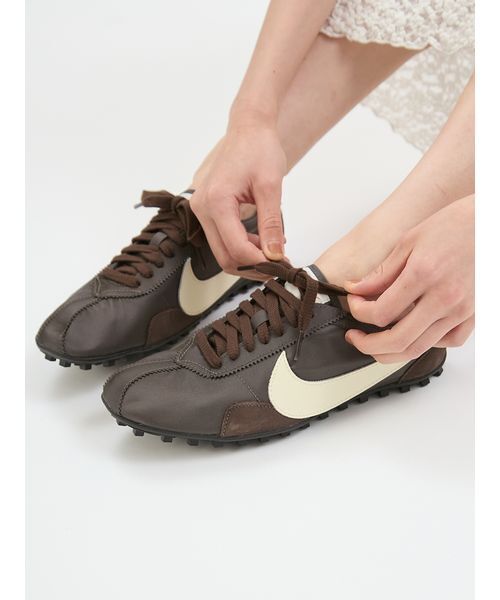 ナイキ nike スニーカー 「NIKE meets emmi」W MOON SHOE OG レディース