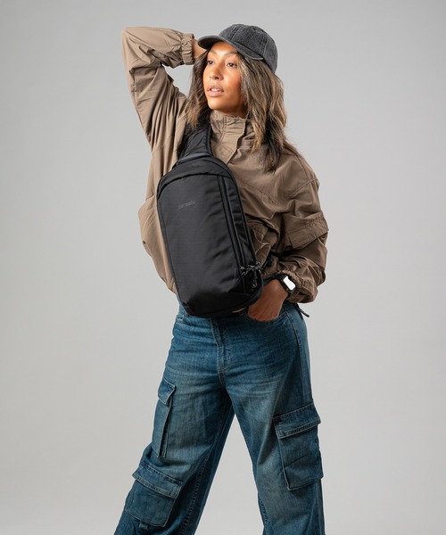 PacSafe（パックセーフ） ショルダーバッグ V Tech Sling/V テックス