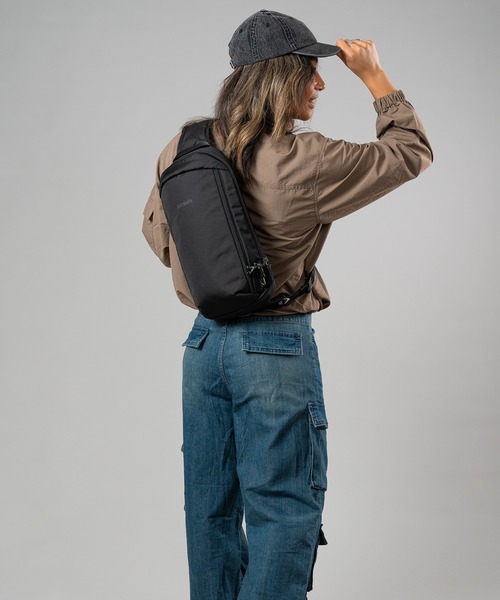 PacSafe（パックセーフ） ショルダーバッグ V Tech Sling/V テックス