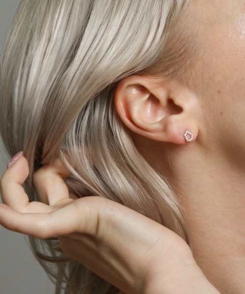 ピアス ダイヤモンド ピアス | K10YG 「PRALINE」「世界最小」 レディースの画像