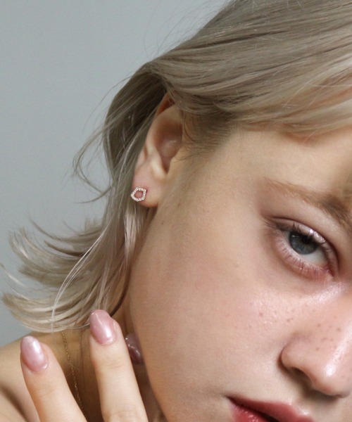 ピアス ダイヤモンド ピアス | K10YG 「PRALINE」「世界最小」 レディースの画像