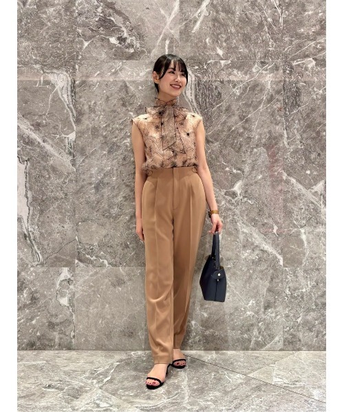 新品未使用　キャメル　LOULOU WILLOUGHBY テーパードパンツ LOULOU WILLOUGHBY パンツ 「LOULOU WILLOUGHBY」ハイバック