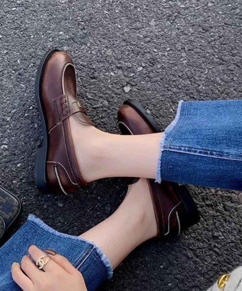 ローファー 上品なヴィンテージ感漂うローファー レディース