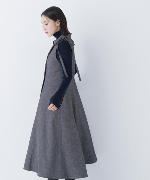 「NATURAL BEAUTY BASIC」 ノースリーブワンピース SMALL ベージュ レディースの画像