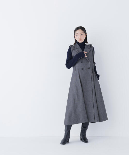 「NATURAL BEAUTY BASIC」 ノースリーブワンピース SMALL ベージュ レディースの画像