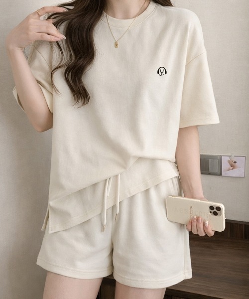 Sally Lunn セットアップ ロゴ刺繍 Tシャツショートパンツ