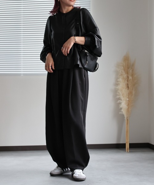 amire レザーボリュームブラウス Amiur（エミレ）の「leather volume blouse（シャツ/ブラウス）」 - WEAR