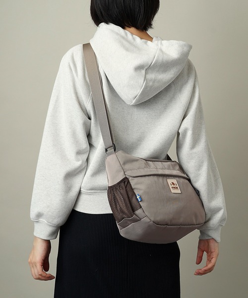 moz（モズ） ショルダーバッグ バッグ MOZ（モズ）B5サイズ収納可 軽撥