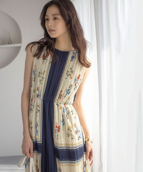 組曲（KUMIKYOKU） ワンピース スカーフパネルプリント ワンピース