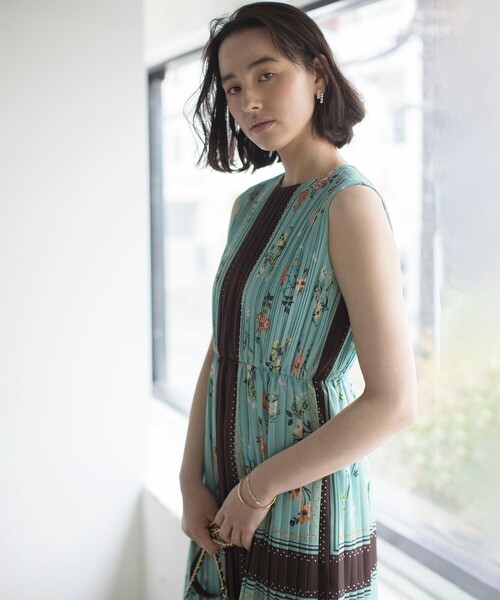 組曲（KUMIKYOKU） ワンピース スカーフパネルプリント ワンピース