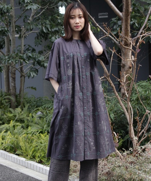 新品】SUPER HAKKAスカラップスタンドカラーギャザーワンピース