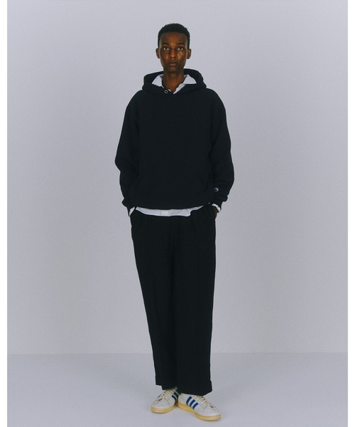 「Champion」 プルオーバーパーカー LARGE ブラック系その他 メンズの画像