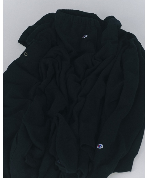 「Champion」 プルオーバーパーカー LARGE ブラック系その他 メンズの画像