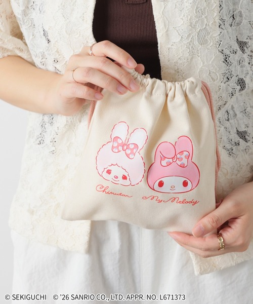 nana2277nana。刺繍布地のパッチワーク巾着袋（赤系×白系) Honeys（ハニーズ） モンチッチ×サンリオキャラクターズ／巾着
