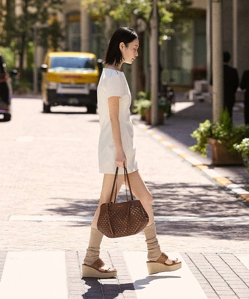 CHARLES ＆ KEITH（チャールズ&キース） サンダル カットアウト