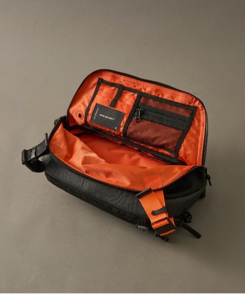 BROSKI AND SUPPLY（ブロスキーアンドサプライ） ショルダーバッグ