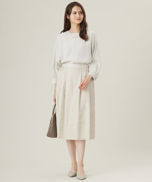 yori ダブルクロスTeeブラウス オーバーサイズ 展示会独占速報】「yori」2022春の人気「ブラウス」ベスト4 | VERY