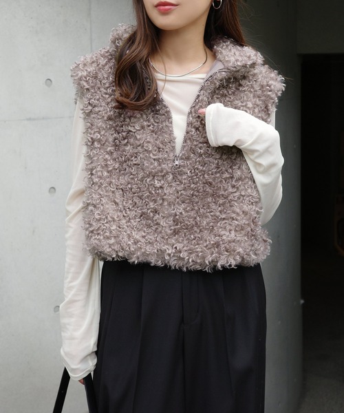 andme（アンドミー） ベスト ジレ ショート丈シープファーベスト
