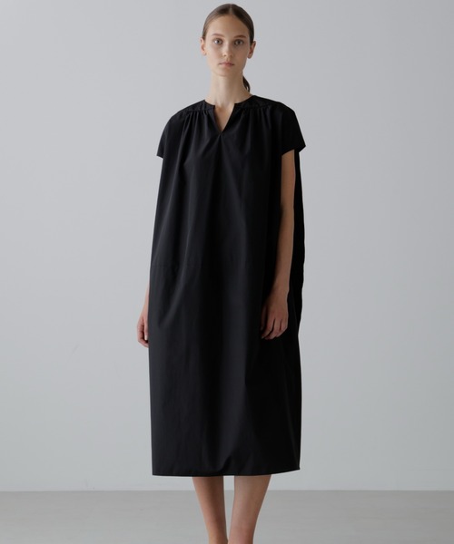 ADORE アドーア　ワンピース　ブラック　36 丈90cm ADORE（アドーア） ワンピース 半袖 シルキークリスピークロス