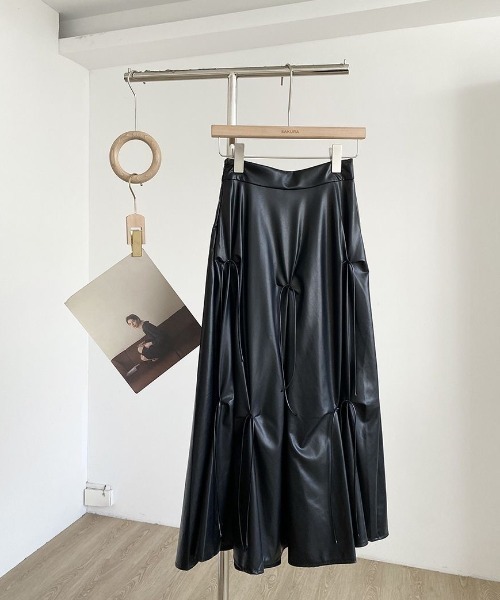 Sibra（シブラ） スカート シャーリング切り替えフェイクレザーフレア