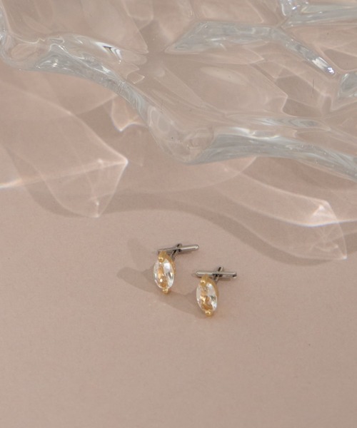 BAQLESS（バックレス） ピアス HONESTY LEAF WHITE ピアス レディース