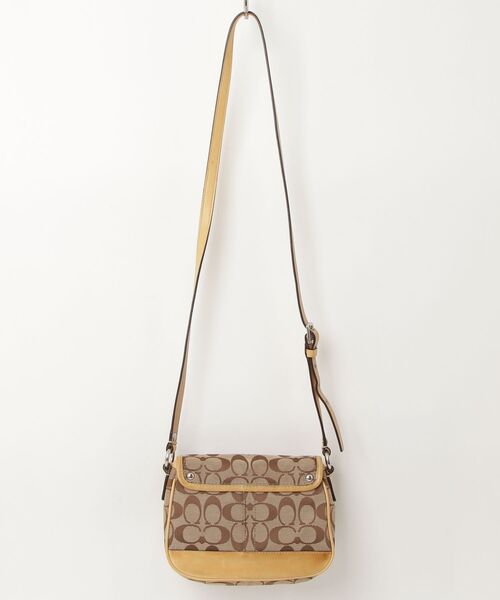 【極美品】COACH シグネチャー ショルダーバッグ ベージュ COACH（コーチ） シグネチャー柄 ショルダーバッグ - ベージュ
