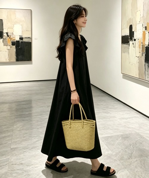 VALENTINO ROMA フリルスリーブ ワンピース ブラック VALENTINO ROMA フリルスリーブ ワンピース ブラック カラミレース