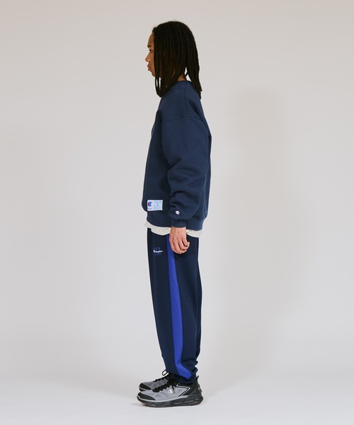 Stone  クルーネック スウェットシャツ　ネイビー　ワンポイント Champion（チャンピオン） トレーナー スウェット 「Champion