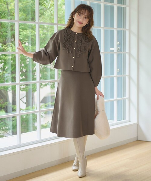 Feroux - Feroux★新品未使用パフスリーブフリルニットセットアップ Feroux セットアップ 「洗える」パフスリーブフリル ニット