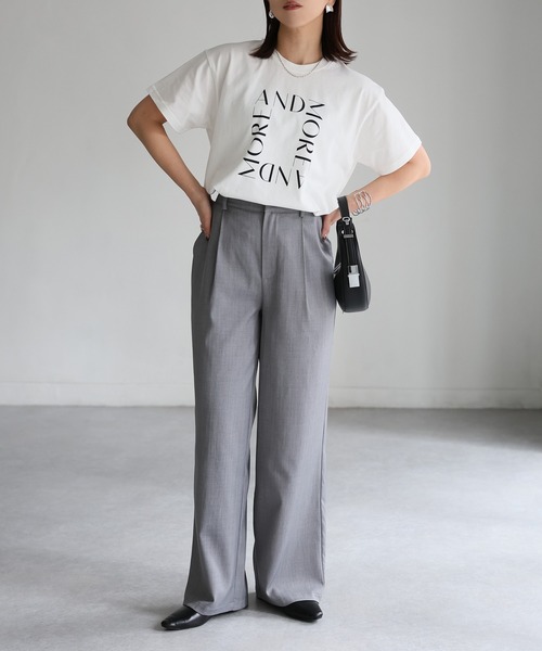 VETEMENTS ロコフリントリフクルネックTシャツ UA66TR750B 1000 セール】 箔ロゴプリントTシャツ （Tシャツ）｜Dessin