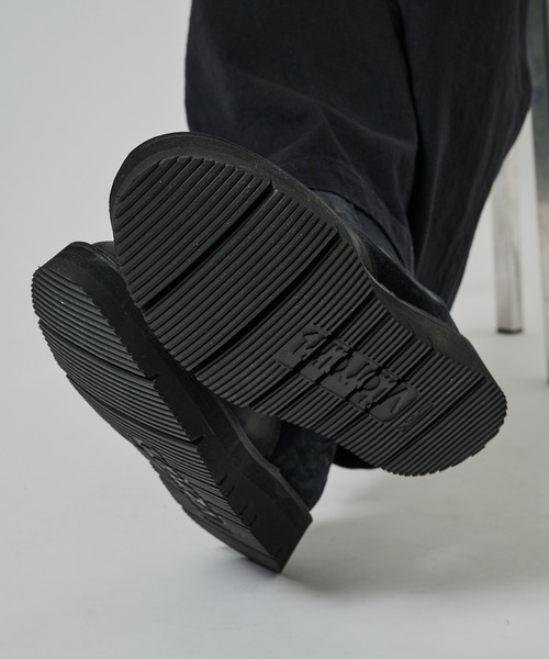 WHITE MOUNTAINEERING（ホワイトマウンテニアリング） ブーツ 「White