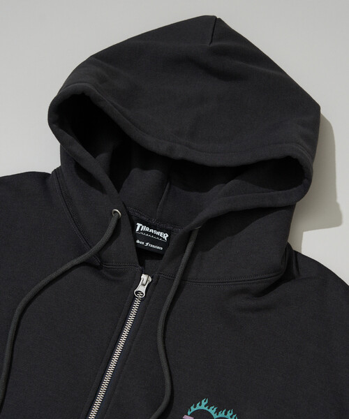 THRASHER（スラッシャー） パーカー 別注 HEART LOGO ZIP PARKA(限定