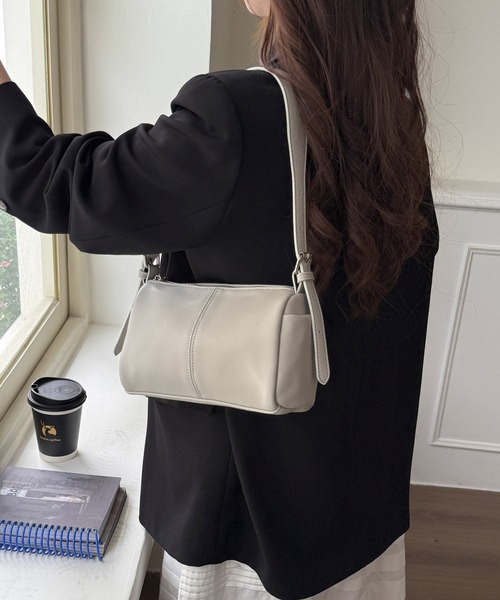 売り切りチィ ショルダーバッグ Chiina ショルダーバッグ バッグ Chiina /2way ソフトレザー