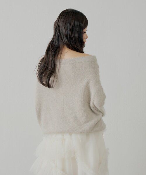 フーズフーチコ アンゴラ2wayニット Chico（チコ）の「アンゴラ2WAYプルオーバー（ニット/セーター）」 - WEAR