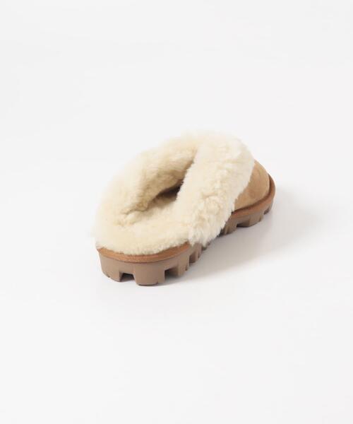 UGG Australia（アグオーストラリア） 「UGG」 フラットサンダル 24