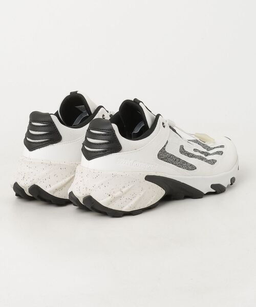 「SALOMON」 ローカットスニーカー 27.5cm ホワイト メンズの画像
