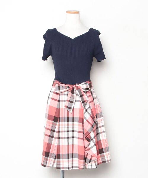 BLUE LABEL CRESTBRIDGE（ブルーレーベルクレストブリッジ