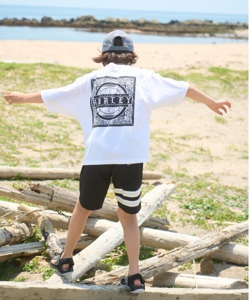 【新品】HurleyジャーフルKIDSキッズ(サイズ8)130相当 Hurley tシャツ Hurley/ハーレー SKULL SKATER OVS SS TEE