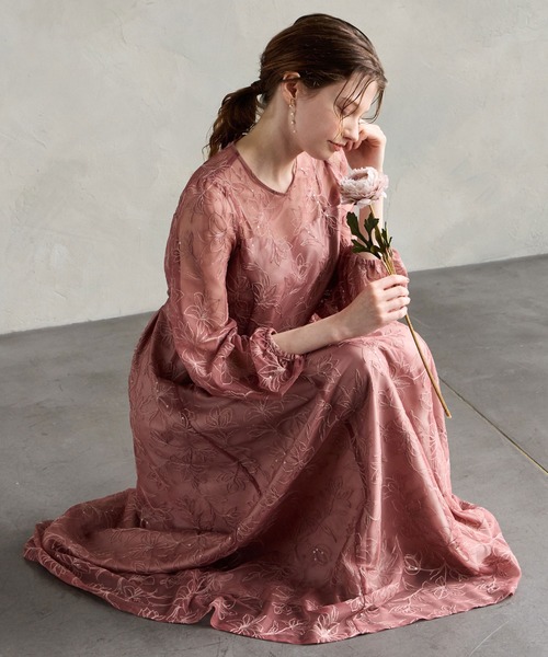 【新品未使用】AIMER スパンコール パーティードレス AIMER ドレス スパンコールフラワー刺繍ロングスリーブ