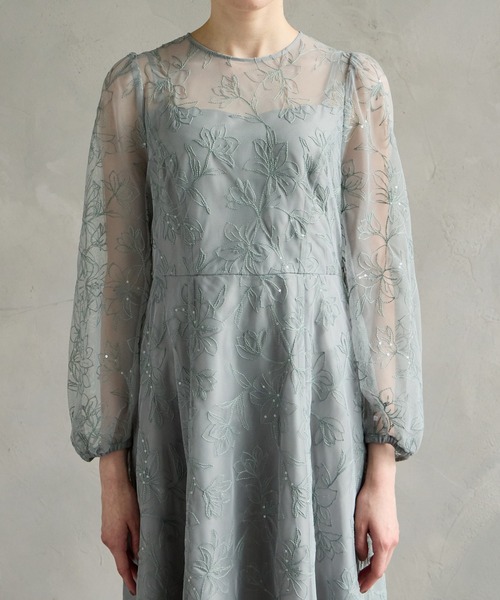 AIMER（エメ） ドレス スパンコールフラワー刺繍ロングスリーブ