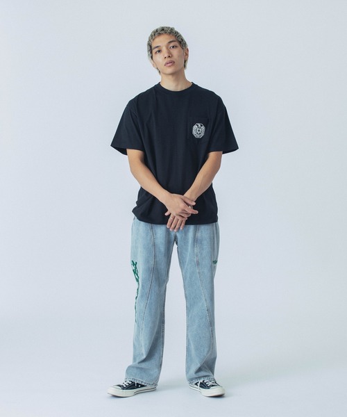 早い者勝ち XLARGE SIDE CUTTING DENIM PANTS 大胆デザイン◎ XLARGE ジーンズ SIDE CUTTING DENIM PANTS メンズ レディース